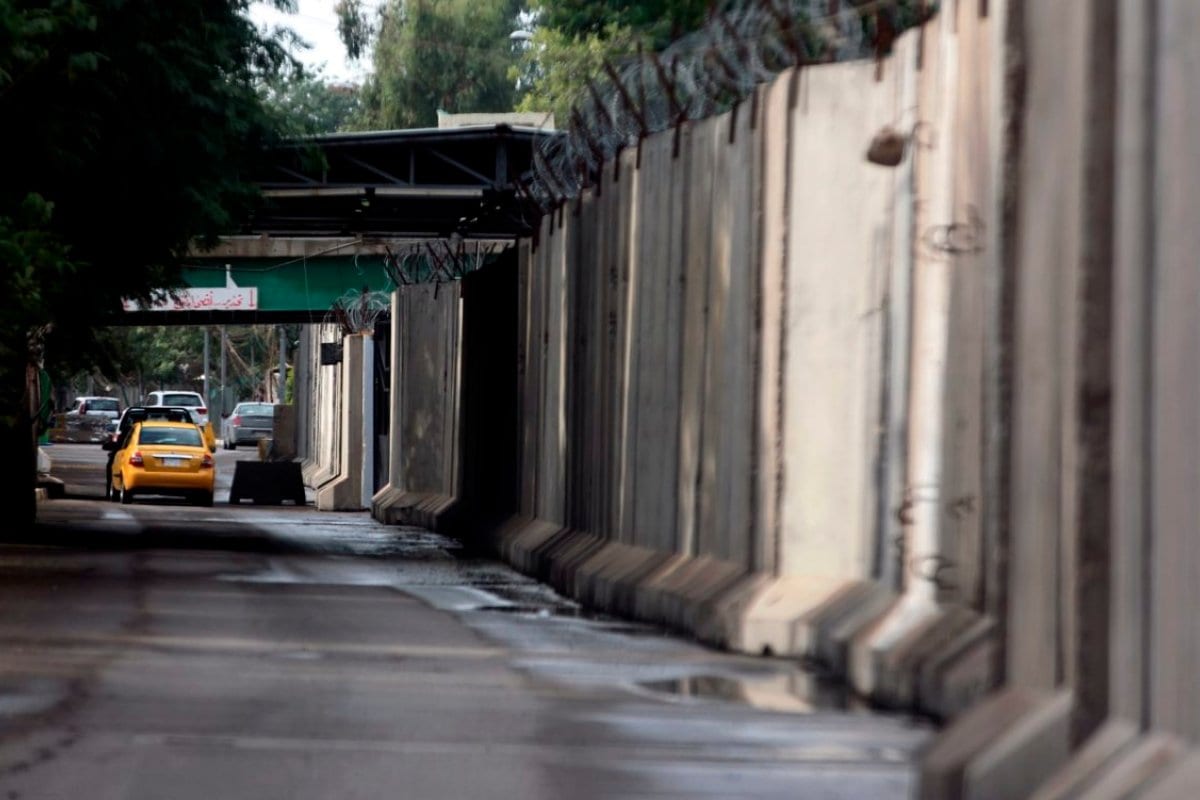 Entrada para a chamada Zona Verde de Bagdá, região fortificada na capital do Iraque, em 24 de novembro de 2018 [Ahmad Al-Rubaye/AFP/Getty Images]