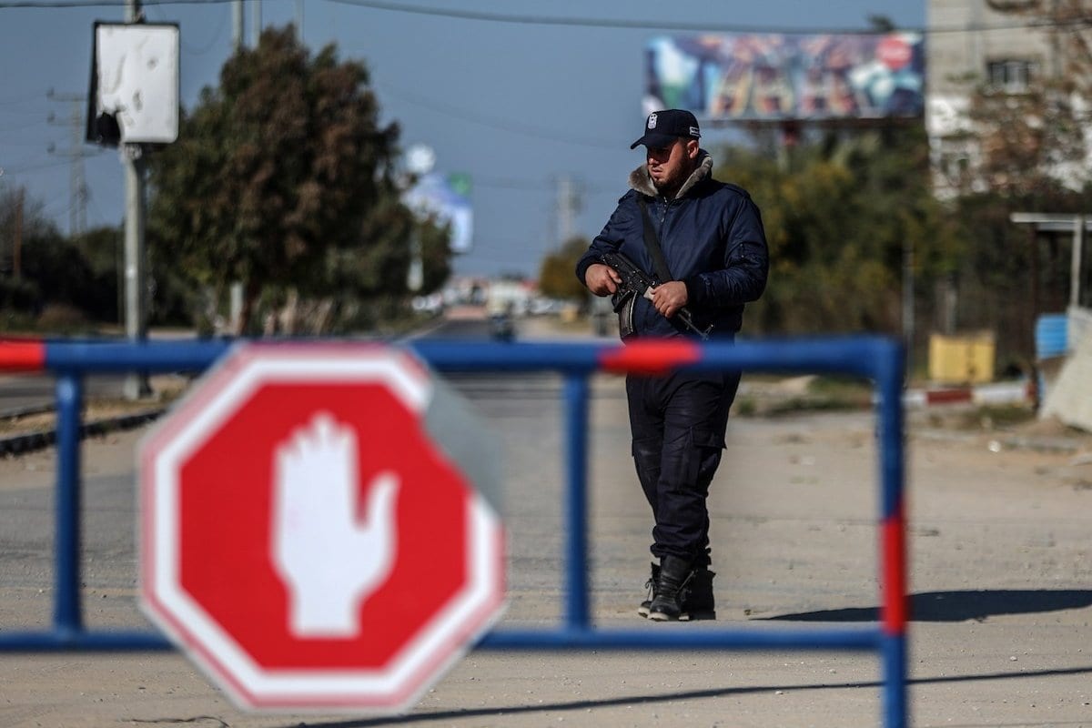 Forças de segurança palestinas na Cidade de Gaza, em 26 de março de 2017 [Ali Jadalah/Agência Anadolu]