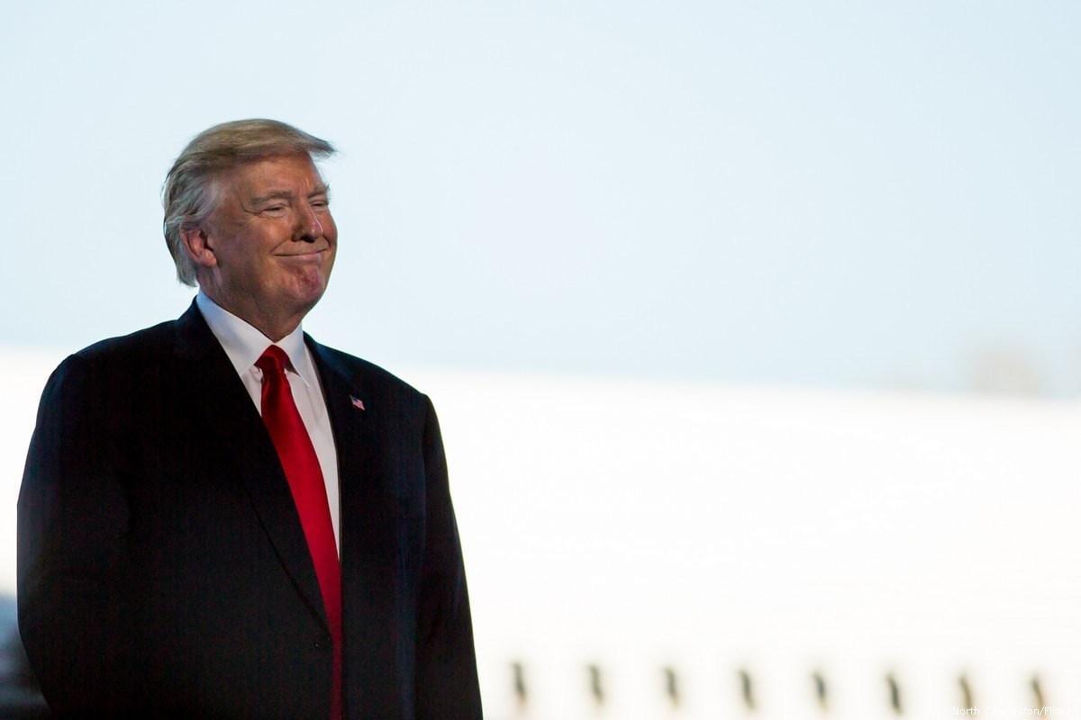 Presidente dos Estados Unidos Donald Trump em Carolina, Estados Unidos, 17 de fevereiro de 2017 [North Charleston/Flickr]
