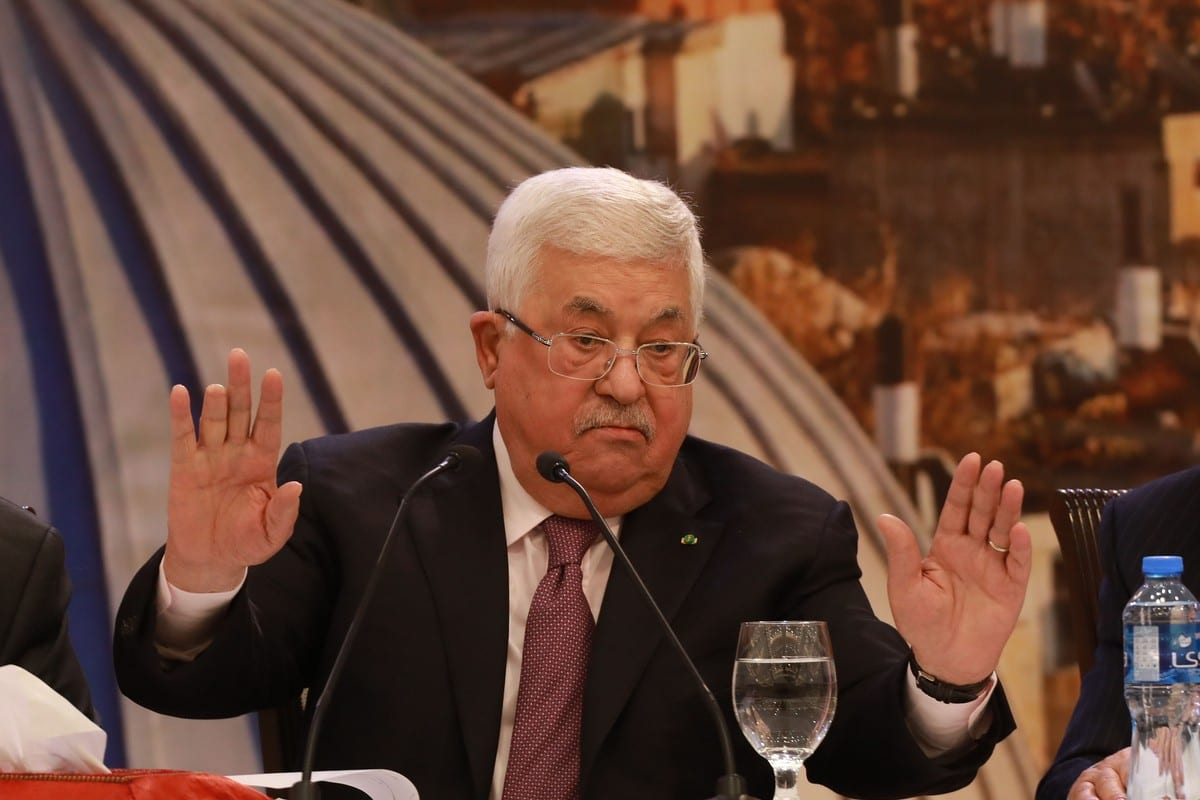 O presidente palestino Mahmoud Abbas em coletiva de imprensa sobre o chamado plano de paz de Trump em Ramallah, Cisjordânia, em 28 de janeiro de 2020 [Issam Rimawi / Agência Anadolu] 