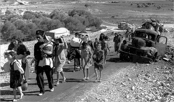 Palestinos fogem de suas casas durante a Nakba de 1948 - 'a grande catástrofe' [Foto de arquivo]
