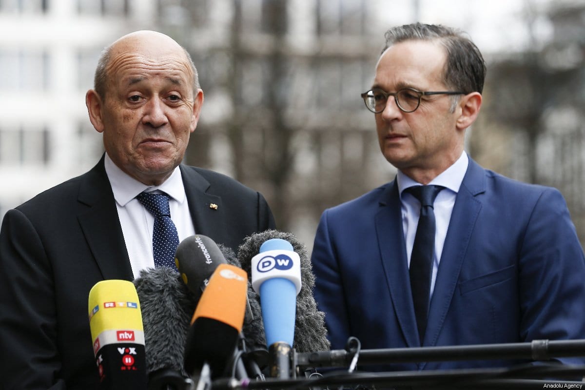 O ministro das Relações Exteriores da Alemanha Heiko Maas (dir.) e o ministro das Relações Exteriores da França Jean-Yves Le Drian em Berlim, Alemanha, em 27 de março de 2019 [Abdülhamid Hoşbaş / Agência Anadolu]