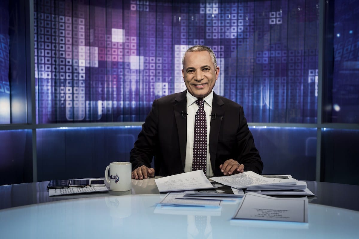 Ahmed Moussa, apresentador de um programa de entrevistas no canal Sada El Balad, no Cairo, Egito [Degner/Getty Images]