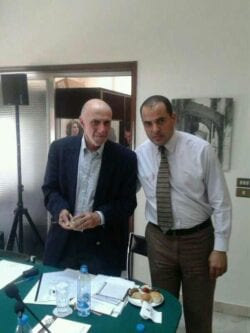 Hanafi acompanhado pelo ex-relator da ONU sobre direitos humanos nos territórios palestinos ocupados em 2013 [Foto de Arquivo]