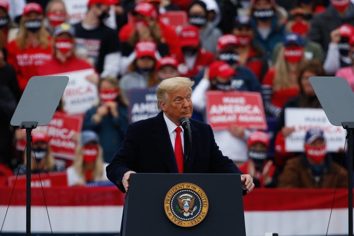 EUA. O presidente Donald J. Trump organiza um comício de campanha no aeroporto Lancaster em Lititz, Pensilvânia, em 26 de outubro de 2020 [Tayfun Coşkun - Agência Anadolu]