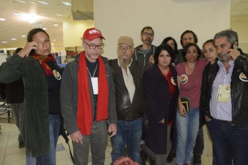 Soraya Misleh e Mohama Kadri com parte dos integrantes da Missão Humanitária à Gaza após terem a entrada negada na Palestina por Israel [Foto Aline Baker]