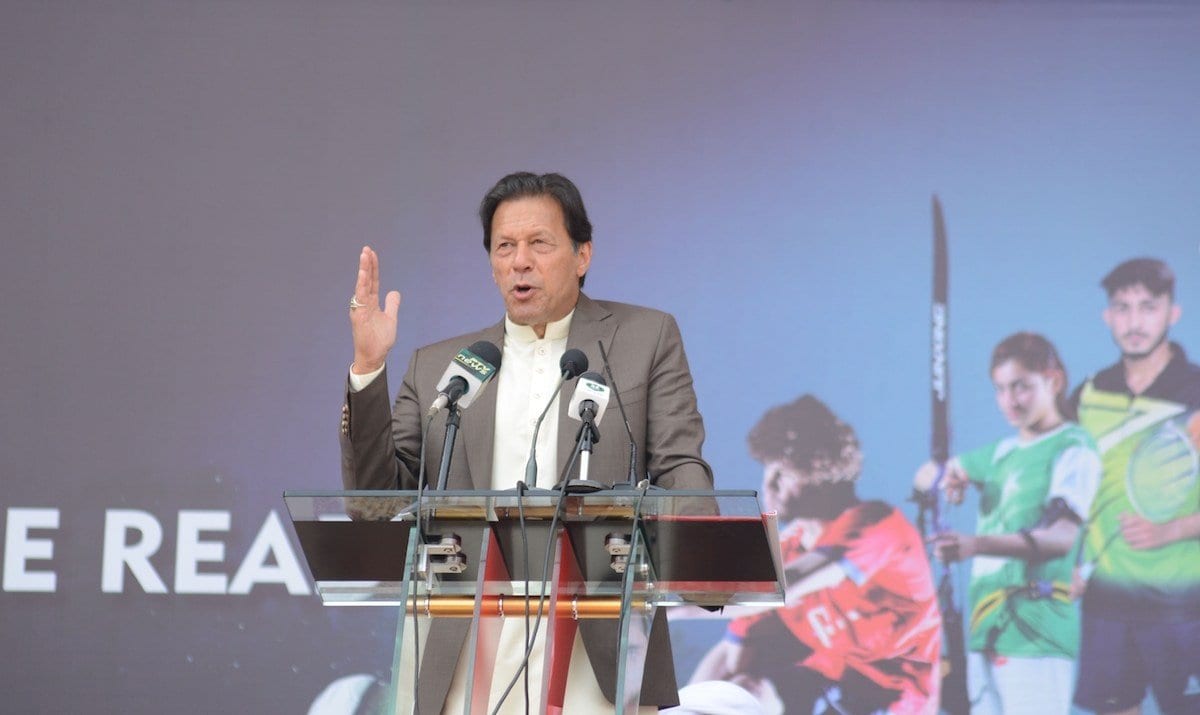 Primeiro-ministro paquistanês Imran Khan em Peshawar, Paquistão em 9 de março de 2020 [Agência Hussain AliAnadolu]
