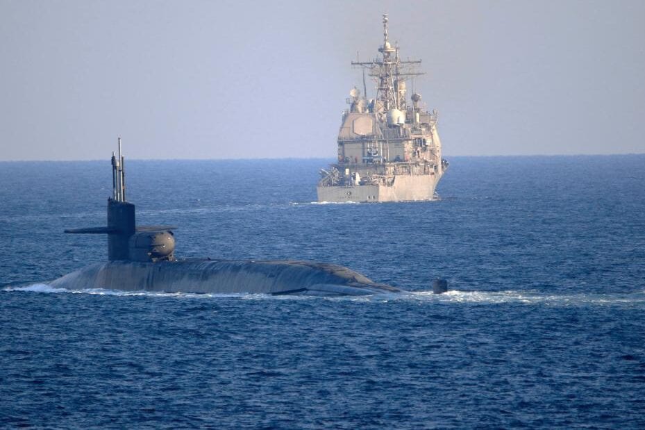 Um submarino israelense passou pelo Canal de Suez na semana passada no que é visto como uma mensagem clara ao Irã, de acordo com um relatório ontem do Kan News citando inteligência árabe fontes. A passagem teria sido aprovada pelas autoridades egípcias [@USNavy / Twitter]