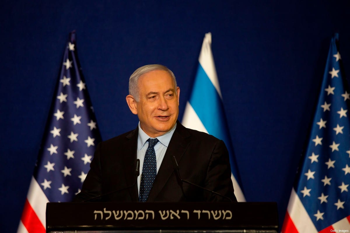 Primeiro-Ministro de Israel Benjamin Netanyahu em coletiva de imprensa, após reunião com o Secretário de Estado dos Estados Unidos Mike Pompeo, em Jerusalém, 19 de novembro de 2020 [Maya Alleruzzo/AFP/Getty Images]