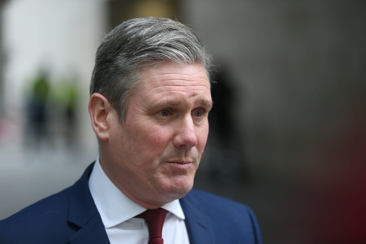 Contratação de ex-espião pelo Partido Trabalhista britânico mostra 'submissão completa ao lobby sionista', diz o grupo de direitos