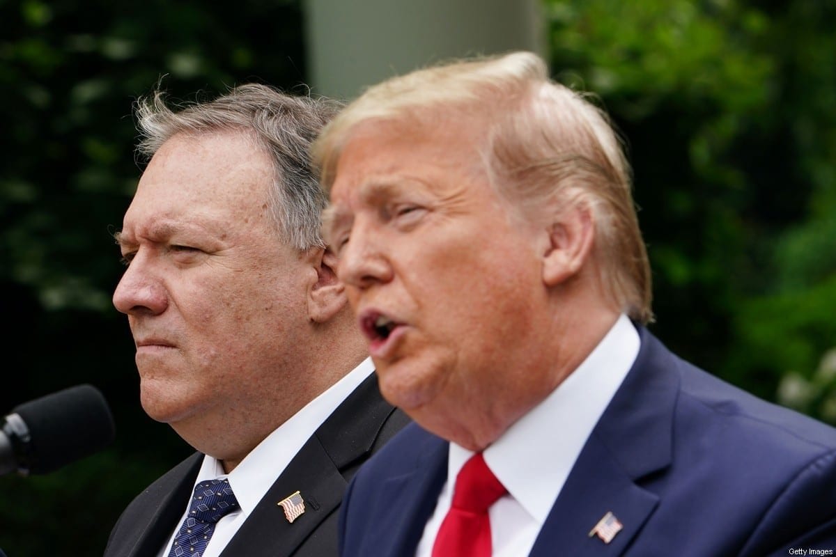 O presidente cessante dos EUA, Donald Trump, com o secretário de Estado dos EUA, Mike Pompeo, em Washington, DC, em 29 de maio de 2020. [Mandel Ngan/AFP/Getty Images]
