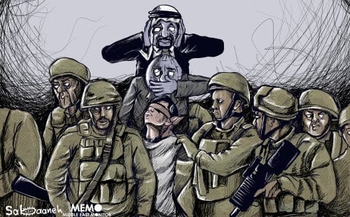 Jovem palestino é preso por tropas da ocupação israelense em Hebron (Al-Khalil). Regimes árabes e a comunidade internacional mantêm silêncio [Sabaaneh/Monitor do Oriente Médio]