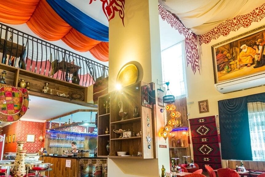 Restaurante Falah em Florianópolis, Brasil. [Monitor do Oriente Médio]