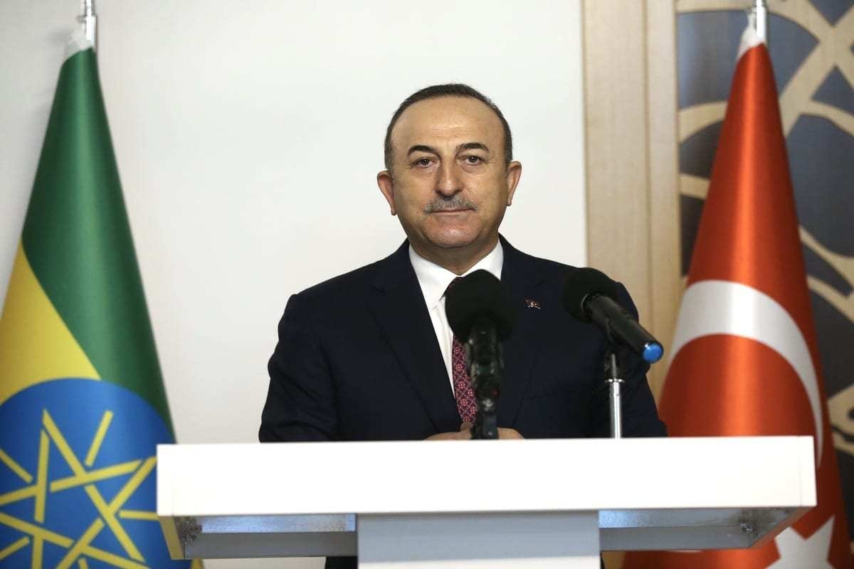 O ministro das Relações Exteriores da Turquia, Mevlut Cavusoglu, em Ancara, Turquia, em 15 de fevereiro de 2021. [Fatih Aktaş/Anadolu Agency]