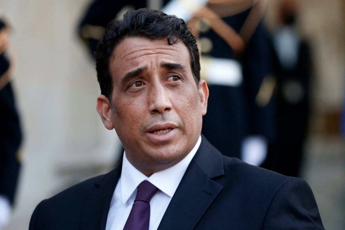 Mohamed al-Menfi, chefe do Conselho Presidencial da Líbia, em Paris, França, 23 de março de 2021 [Chesnot/Getty Images]
