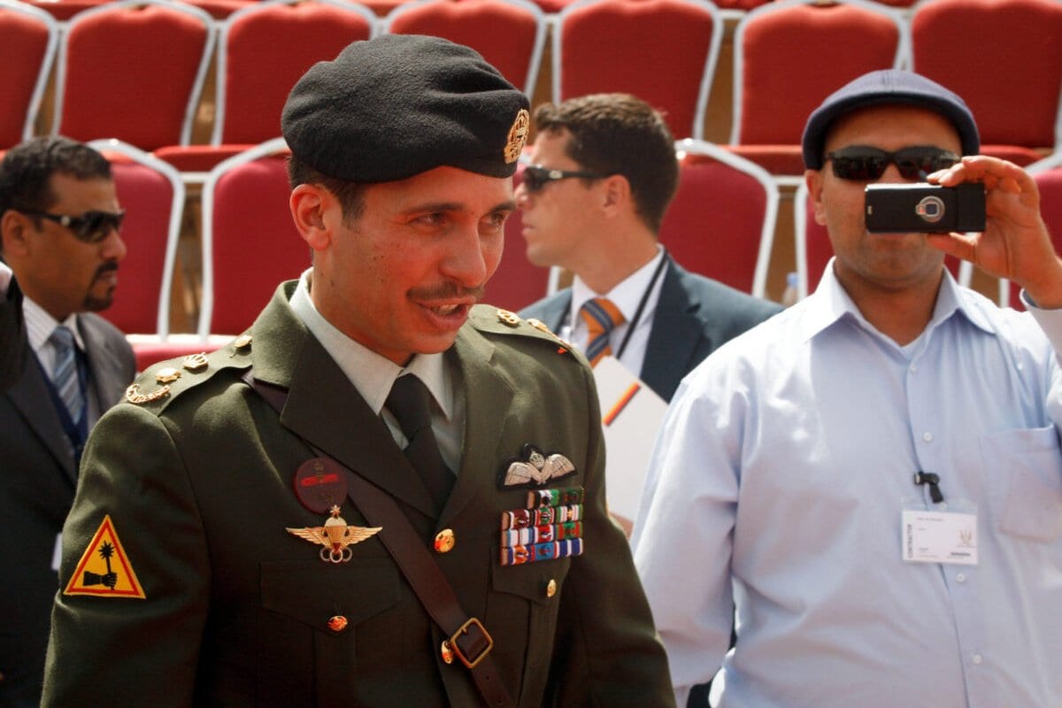 Príncipe Hamza Bin al-Hussein participa da Conferência e Exibição das Forças de Operação Especial da Jordânia, na capital Amã, 11 de maio de 2010 [Salah Malkawi/Getty Images]