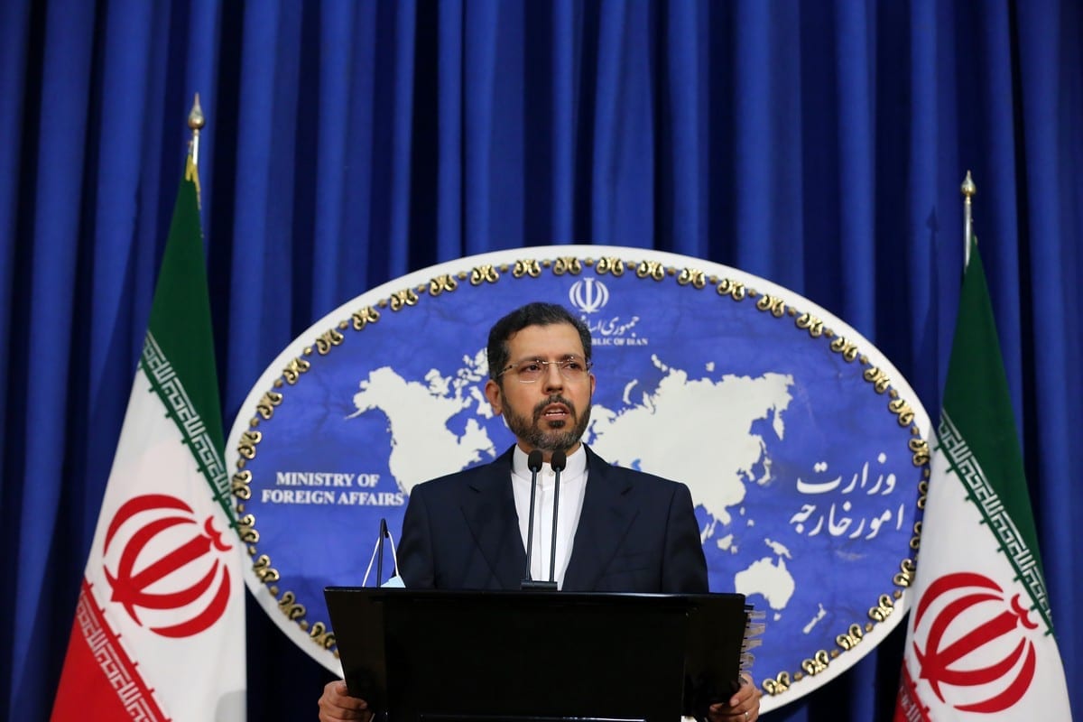 O porta-voz do Ministério das Relações Exteriores iraniano, Saeed Khatibzadeh, em Teerã, Irã, em 5 de outubro de 2020 [Fatemeh Bahrami/Agência Anadolu]