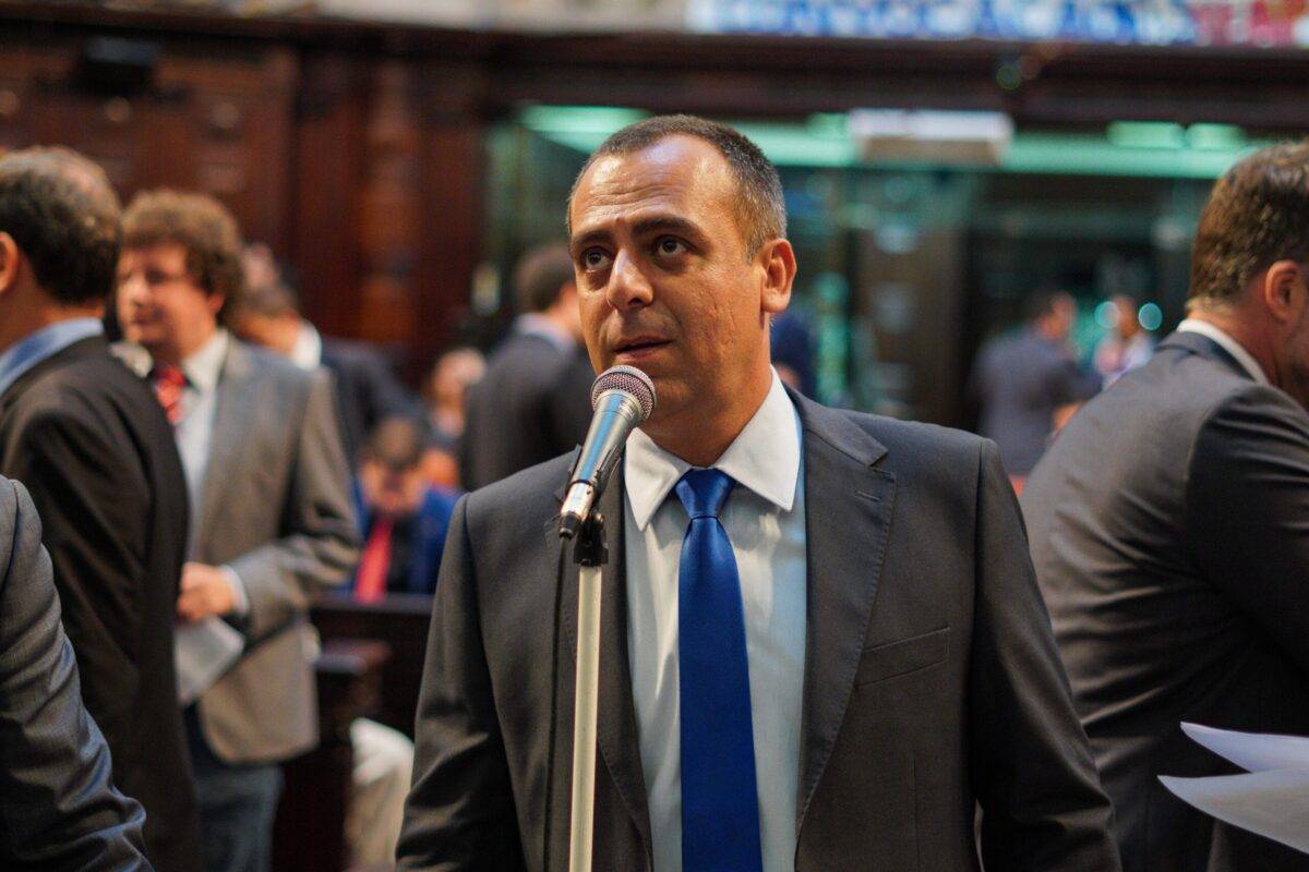 Deputado Anderson Moraes (RJ) na Assembleia Legislativa do Rio de Janeiro, em 12 de março de 2020 [Thiago Lontra/Alerj]
