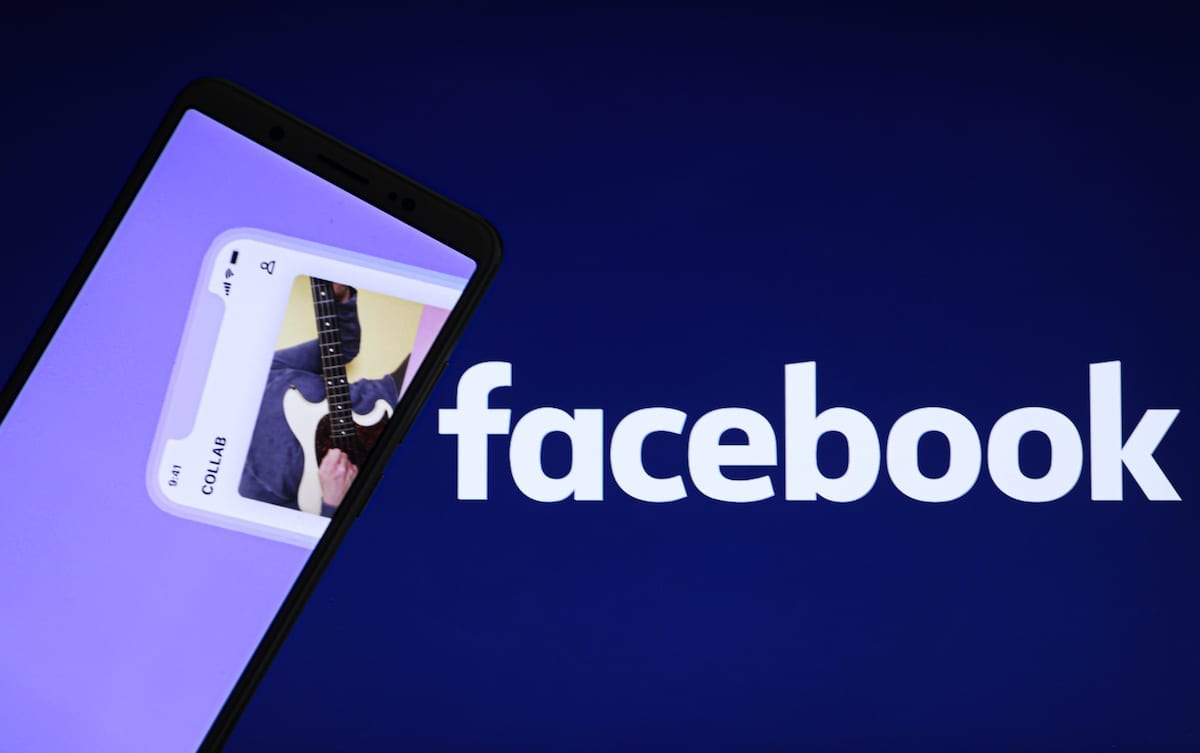 Uma tela de computador exibindo o ícone do Facebook, em 22 de dezembro de 2020 [Esra Hacioğlu/Agência Anadolu]