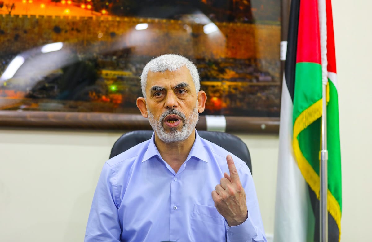 Yahya Sinwar, chefe do Hamas em Gaza, fala à imprensa, na Cidade de Gaza, 26 de maio de 2021 [Mustafa Hassona/Agência Anadolu]