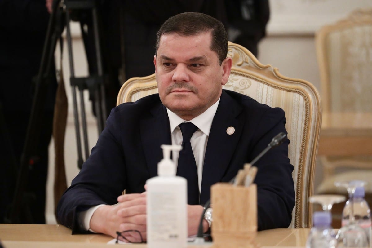 O primeiro-ministro da Líbia, Abdul Hamid Dbeibeh, em Moscou, Rússia, em 15 de abril de 2021 [Ministério das Relações Exteriores da Rússia/Agência Anadolu]