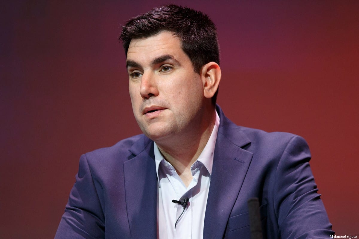 Parlamentar britânico Richard Burgon, membro do Partido Trabalhista, em Glasgow, Escócia, 15 de fevereiro de 2020 [Robert Perry/Getty Images]
