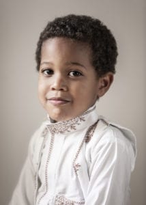 O fotógrafo reuniu a experiência que viveu em 10 anos nas comunidades de imigrantes árabes e africanos muçulmanos [Foto Marcelo Schellini]