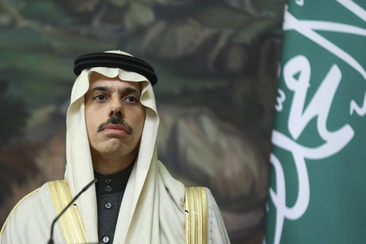O ministro das Relações Exteriores da Arábia Saudita, Faisal bin Farhan Al-Saud, em Moscou, Rússia, em 14 de janeiro de 2021 [Ministério das Relações Exteriores da Rússia/Agência Anadolu]
