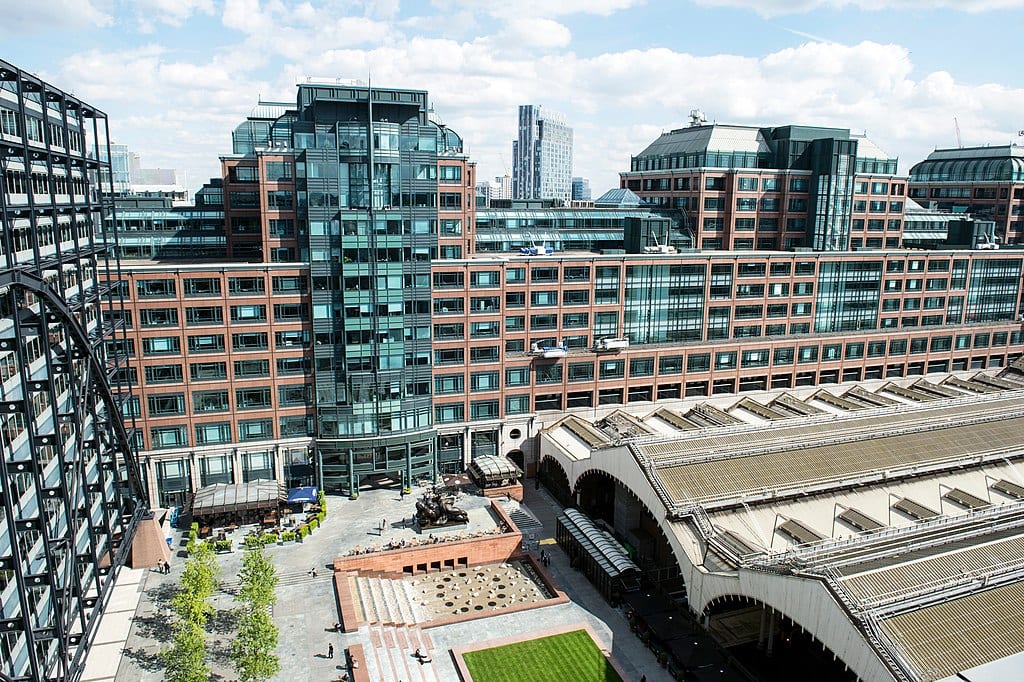 Banco Europeu de Reconstrução e Desenvolvimento [Wikipédia]
