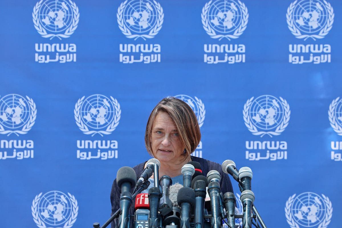 Lynn Hastings, coordenadora de Assuntos Humanitários da ONU (UN OCHA) durante uma entrevista coletiva no complexo da ONU na Cidade de Gaza, em 23 de maio de 2021. [Emmanuel Dunand / AFP via Getty Images]
