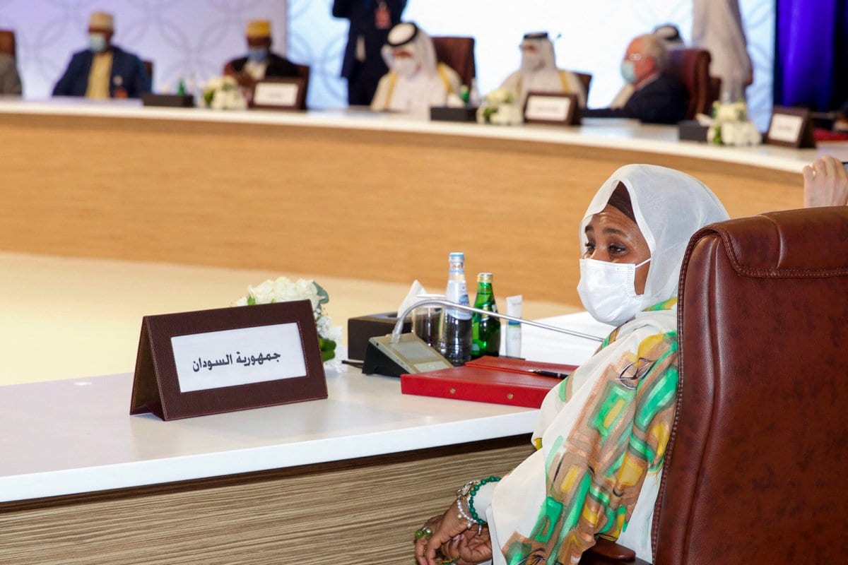 Ministra de Relações Exteriores do Sudão Maryam Al-Sadiq Al-Mahdi em 15 de junho de 2021 [Karim Jaafar/AFP via Getty Images]
