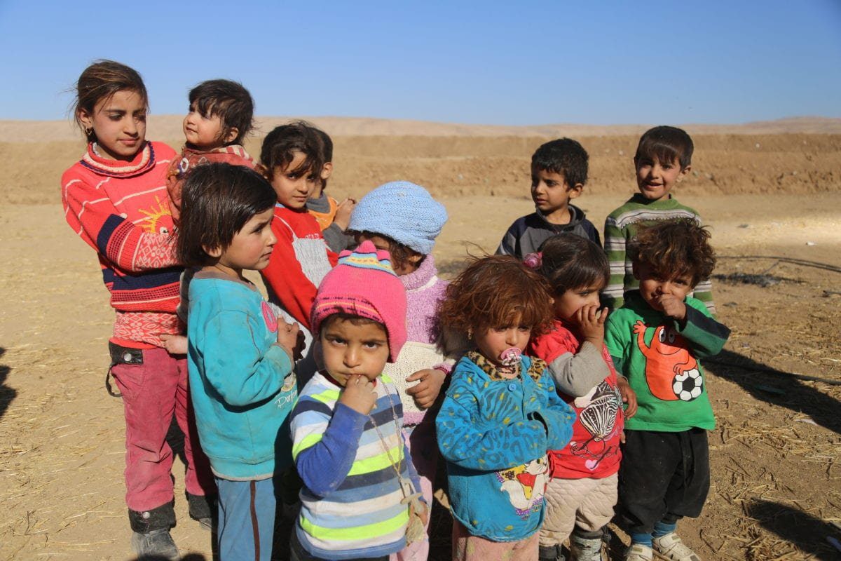 Crianças iraquianas em 20 de novembro de 2016 [Feriq Fereç/Agência Anadolu]
