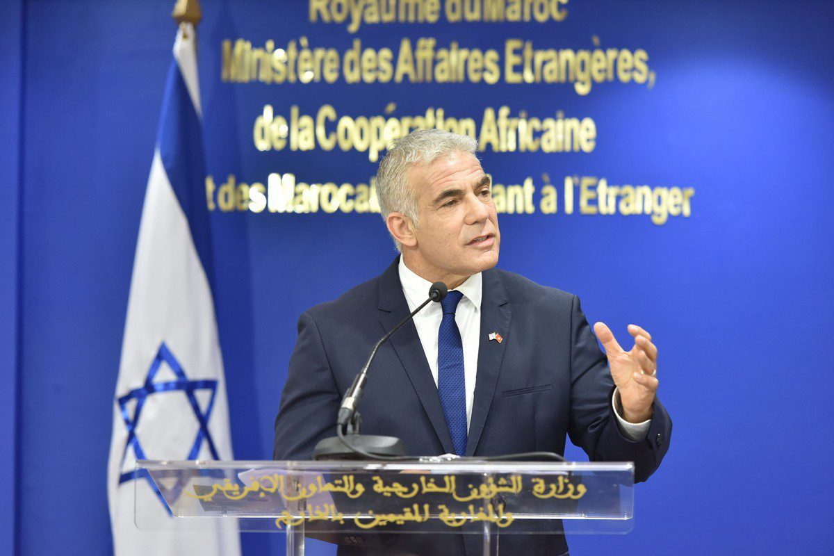 Ministro de Relações Exteriores de Israel Yair Lapid em 11 de agosto de 2021 [Jalal Morchidi/Agência Anadolu]
