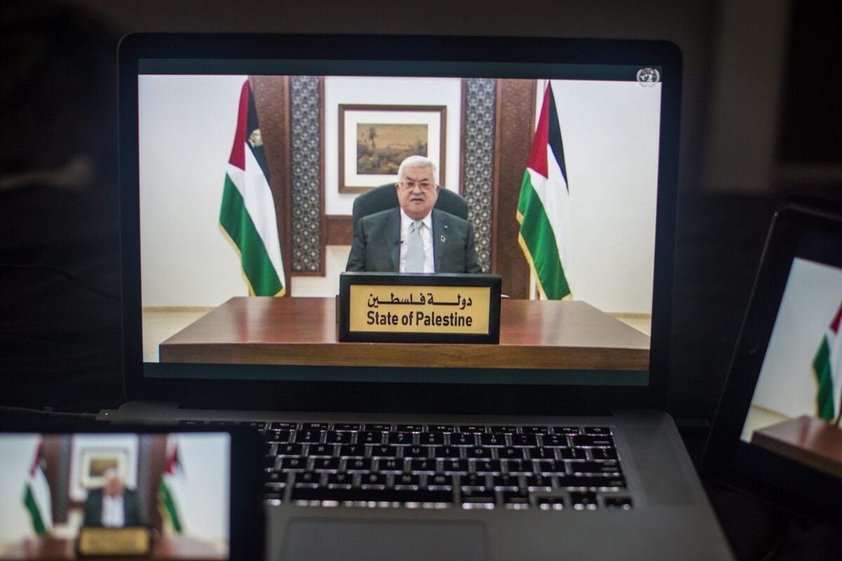Mahmoud Abbas, presidente da Autoridade Palestina, fala durante a Assembleia Geral das Nações Unidas na sexta-feira, 25 de setembro de 2020 [Tiffany Hagler-Geard/Bloomberg via Getty Images]
