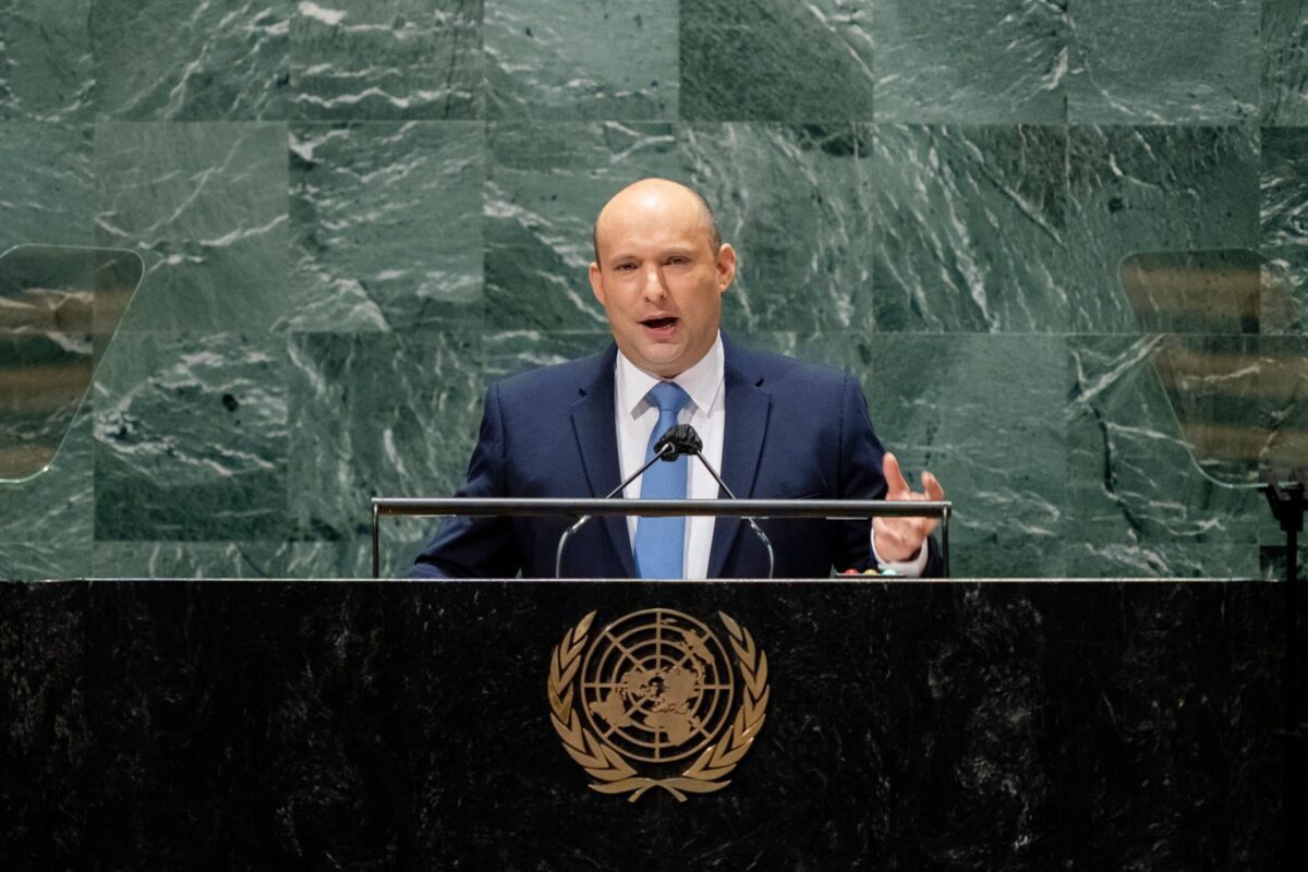 Primeiro-Ministro de Israel Naftali Bennett durante a 76ª sessão da Assembleia Geral das Nações Unidas, em Nova York, 27 de setembro de 2021 [JOHN MINCHILLO/AFP via Getty Images]
