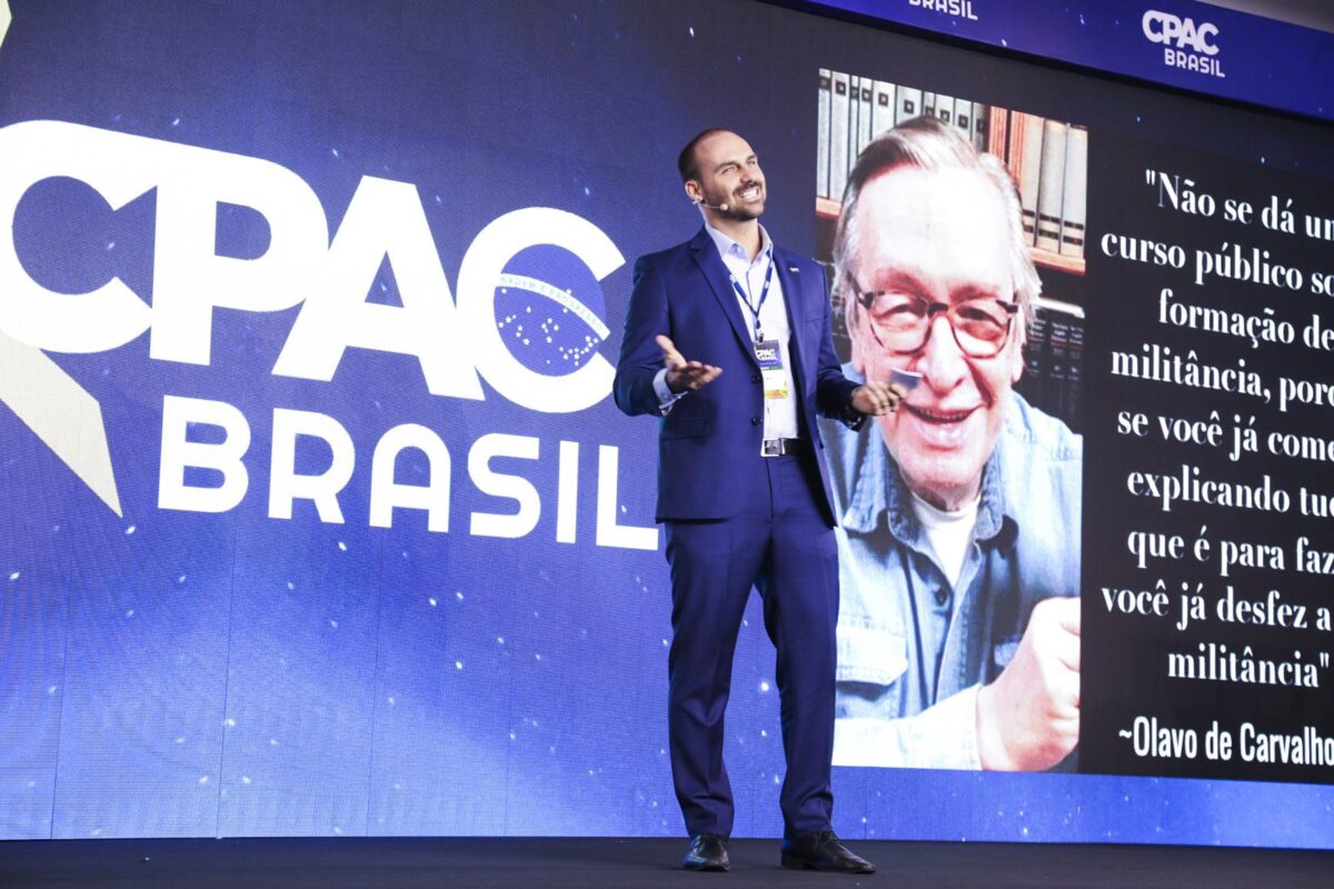 Eduardo Bolsonaro na abertura da Conferência de Ação Política Conservadora (CPAC) Brasil, em 11 de outubro de 2019, em São Paulo [Reprodução/CPAC Brasil]
