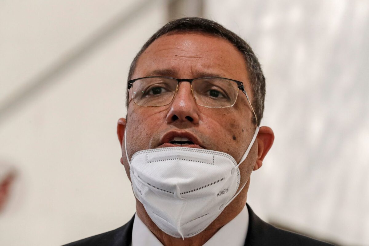 Moshe Lion, prefeito de Jerusalém em Jerusalém Oriental anexada a Israel, em 2 de abril de 2020 [Ahmad Gharabli/AFP via Getty Images]
