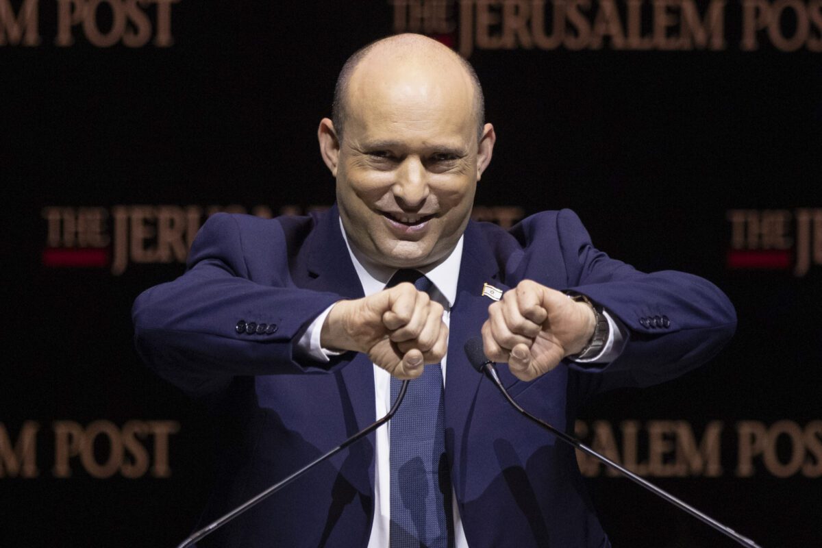 Primeiro-Ministro de Israel Naftali Bennett em Jerusalém ocupada, 12 de outubro de 2021 [Kobi Wolf/Bloomberg via Getty Images]
