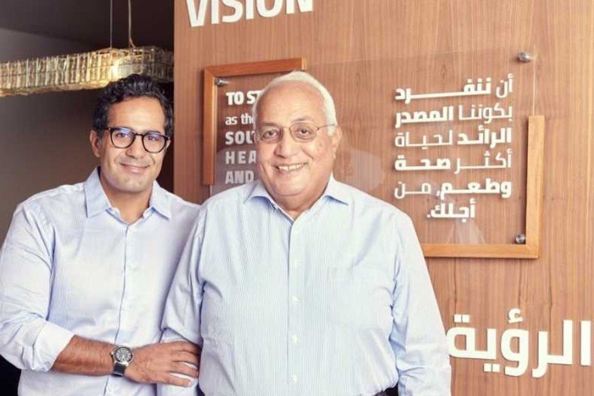 Safwan Thabet e seu filho Seif Thabet [Safwan & Seif Thabet/Facebook]