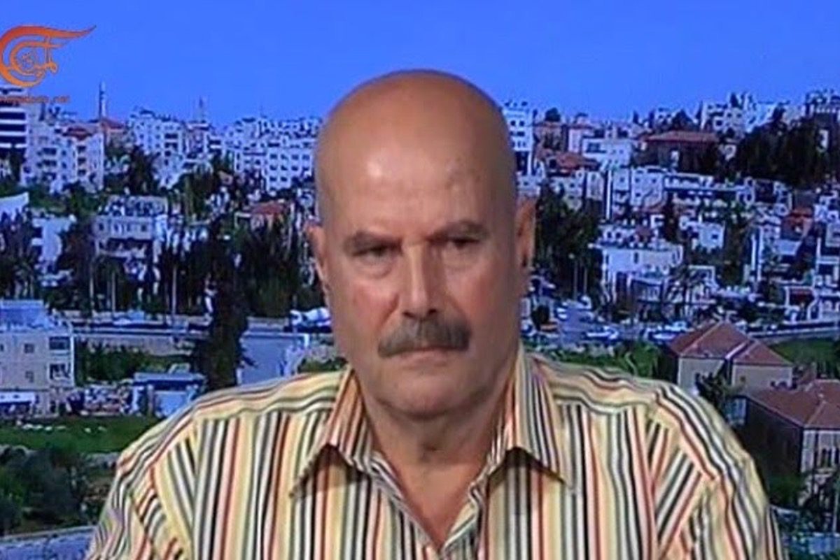O escritor palestino Ahmed Qatamesh [Canal Al Mayadeen/Youtube]
