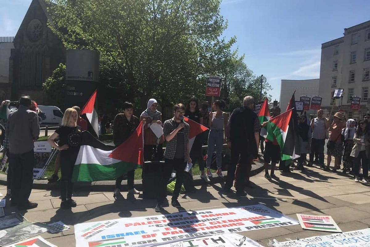 Estudantes protestam contra a ocupação israelense, no campus da Universidade de Leeds, no Reino Unido, em 5 de maio de 2018 [Universidade de Leeds – Grupo de Solidariedade Palestina/Facebook]