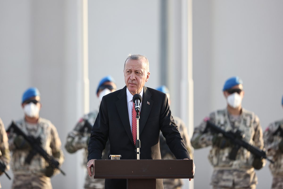 O presidente turco Recep Tayyip Erdogan em Doha, Catar, em 7 de dezembro de 2021 [Emrah Yorulmaz / Agência Anadolu]