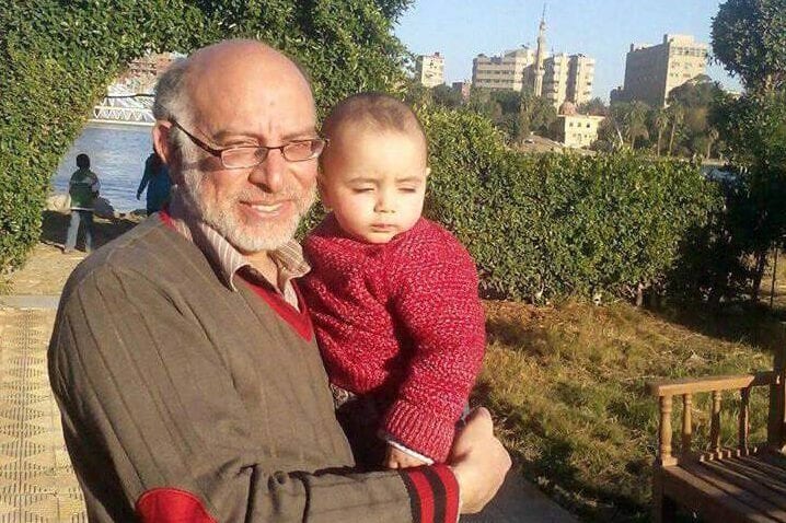 Ahmed Shawki Amasha,55 anos, defensor dos direitos humanos no Egito, foi preso nas proximidades do Cairo em 2017 [@BreakcuffsEng / Twitter]