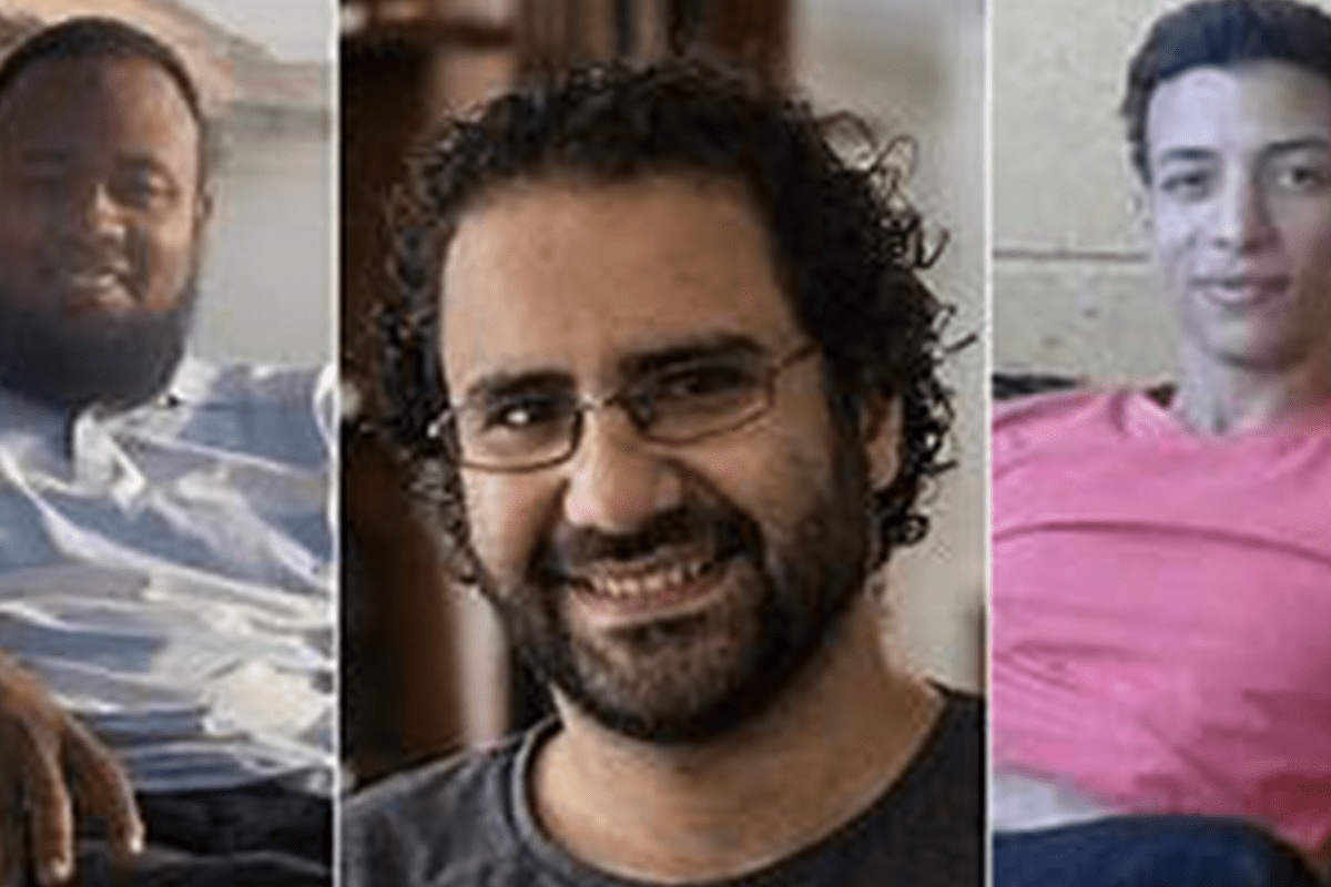 O blogueiro antirregime Alaa Abdelfattah, o advogado e defensor dos direitos humanos Mohammed El-Baqer e o jornalista Mohammed Ibrahim Radwan [@yasminoviech/Twitter]