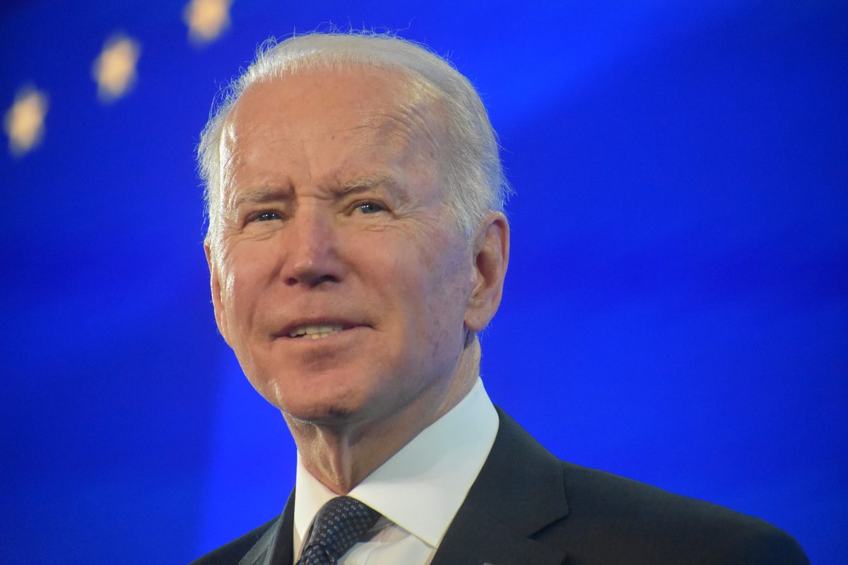 O presidente dos EUA, Joe Biden, fala durante a 90ª Reunião Anual de Inverno da Conferência de Prefeitos dos EUA em Washington, Estados Unidos, em 21 de janeiro de 2022 [Kyle Mazza/Agência Anadolu]
