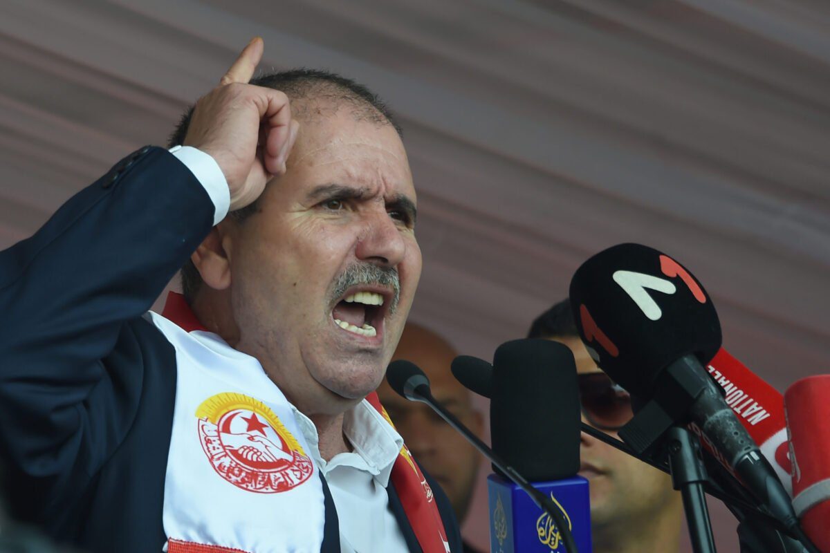 O secretário-geral do Sindicato do Trabalho (UGTT) da Tunísia, Noureddine Taboubi, em Túnis, em 22 de novembro de 2018 [Fethi Belaid/AFP via Getty Images]