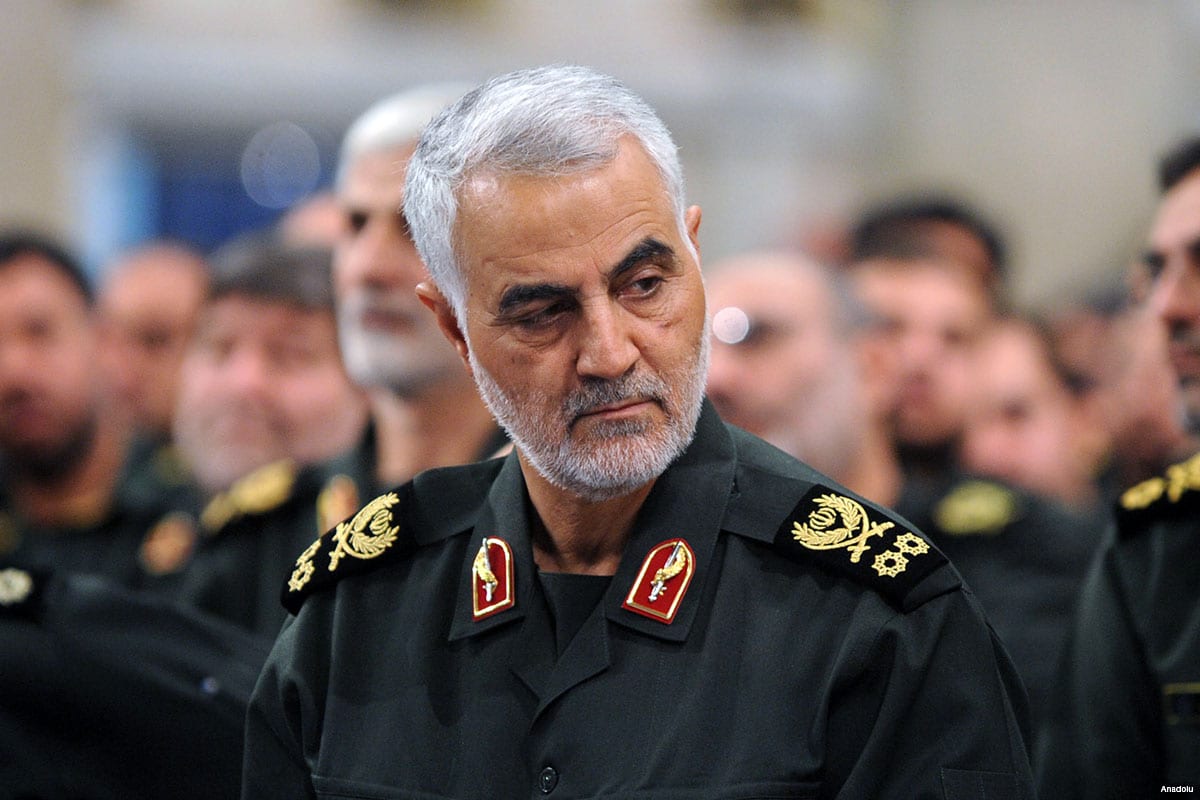 O comandante da Força Quds iraniana, Qassem Soleimani, participa da reunião do líder supremo iraniano aiatolá Ali Khamenei com o Corpo de Guardas da Revolução Islâmica (IRGC), em Teerã, Irã, em 18 de setembro de 2016
