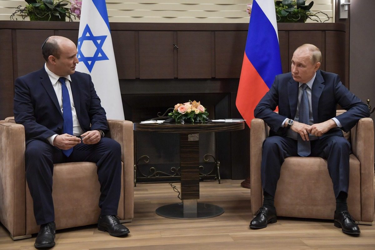 Presidente da Rússia Vladimir Putin e Primeiro-Ministro de Israel Naftali Bennett encontram-se em Sochi, Rússia, 22 de outubro de 2021 [Governo de Israel/Agência Anadolu]