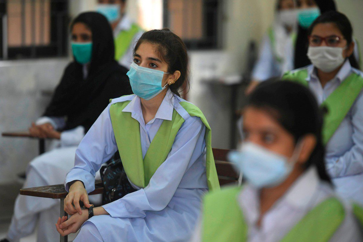 Sala de aula em Islamabad, Paquistão, 15 de setembro de 2020 [AMIR QURESHI/AFP/Getty Images]
