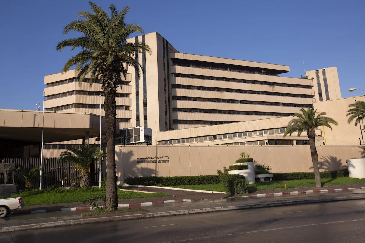 Sede do Banco Central da Tunísia, em Túnis, 21 de dezembro de 2020 [Amira Karaoud/Bloomberg via Getty Images]

